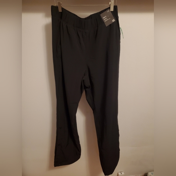 NWT GAP High Rise Fleece-lined pants. Black. Size L. 30" inseam. - Picture 1 of 11